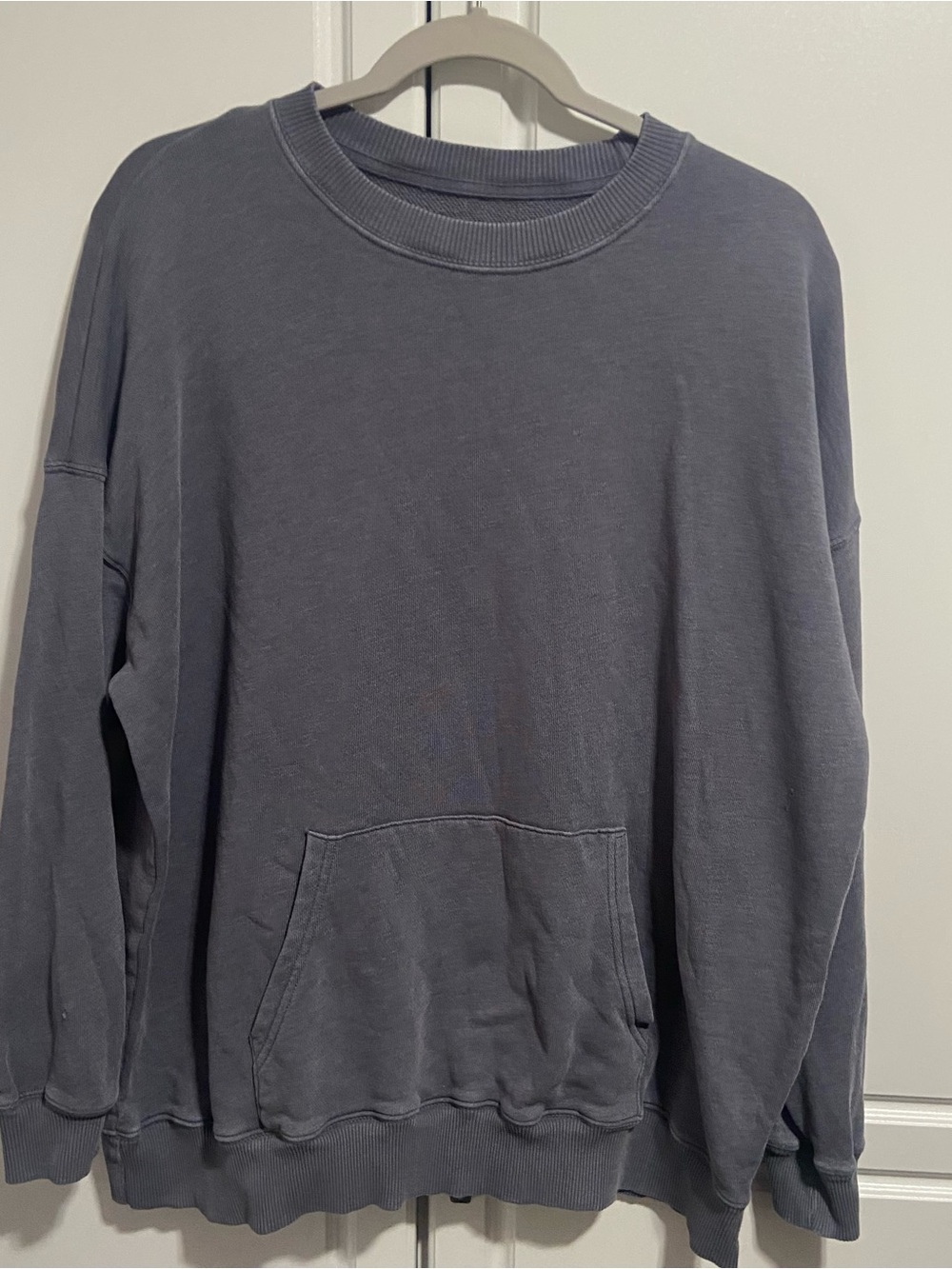 American Eagle Outfitters Men's Crewneck Sweatshirt - Charcoal Gray